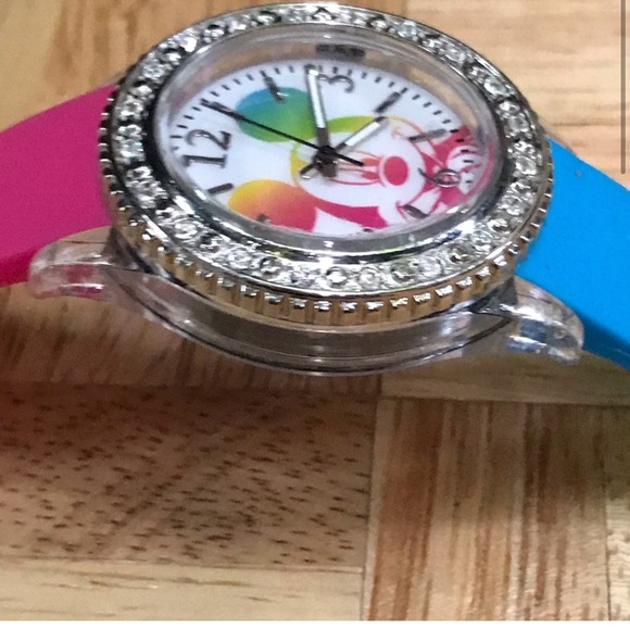 Mickey Mouse Rainbow‎ 🌈 Watch - Picture 3 of 9